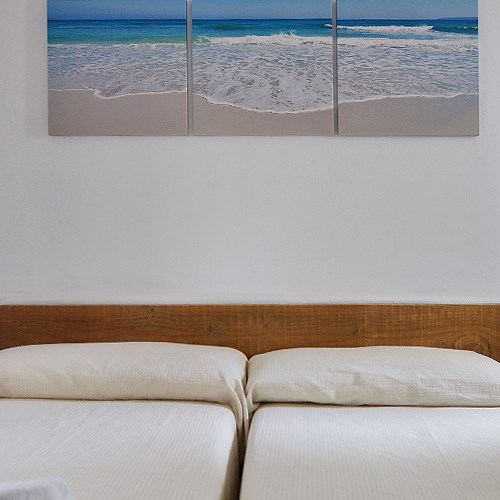 Galería fotográfica de los Apartamentos vacacionales Noray, en es Caló, Formentera